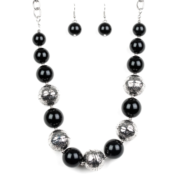 Paparazzi: Floral Fusion, Black - Picture 2 of 4